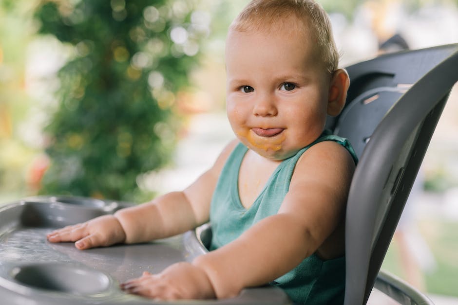  Warum Babys nicht auf Kissen schlafen sollten