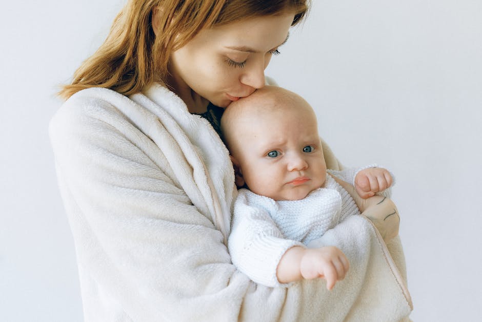 Grund fuer Babys zu weinen im Schlaf