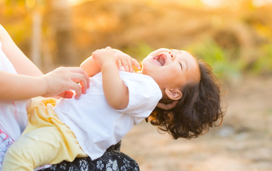 Grund dafür warum Babys im Schlaf erschrecken