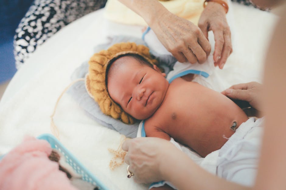  Warum haben Babys ihre Arme nach oben gehoben, wenn sie schlafen