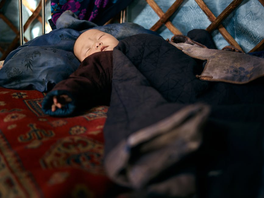 warum man nicht auf der Couch oder dem Bett schlafen sollte