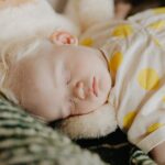 Elternschlafzimmer: Wie lange sollte ein Baby schlafen?