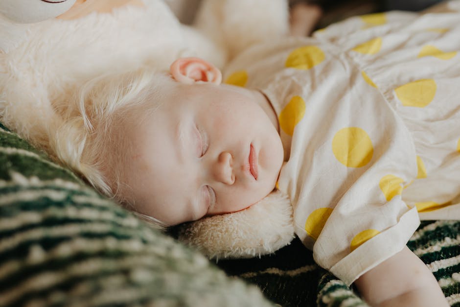 Elternschlafzimmer: Wie lange sollte ein Baby schlafen?